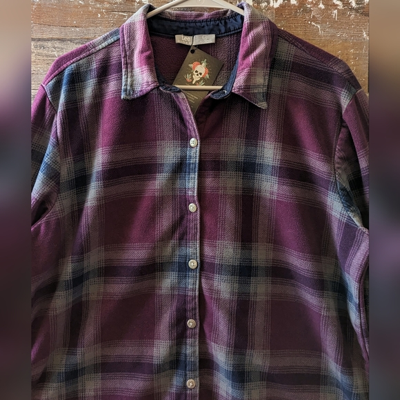 Upcycled Wild Soul W Painted Aztec Plaid Fleece like Shacket - Picture 11 of 14